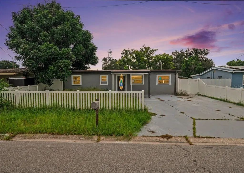 10925 N Florence Avenue, TAMPA