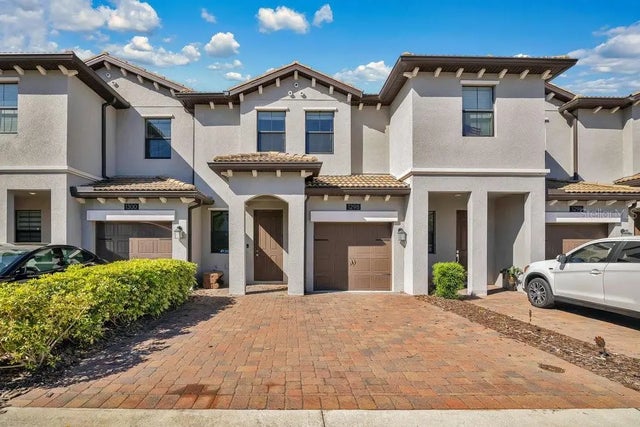 1298 Royal St George Boulevard, DAVENPORT