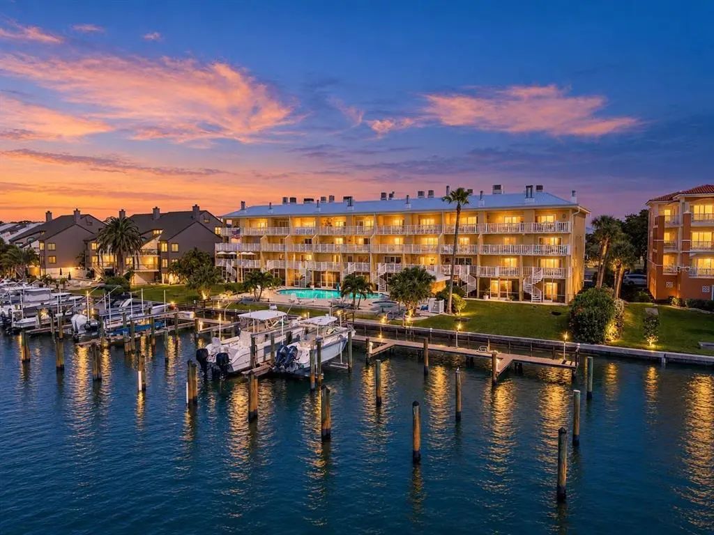 544 Pinellas Bayway S F8, TIERRA VERDE