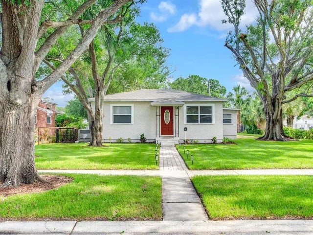 1243 55th Avenue N, ST PETERSBURG