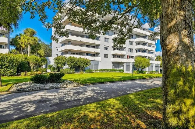 1050 Riverside Drive A303, PALMETTO