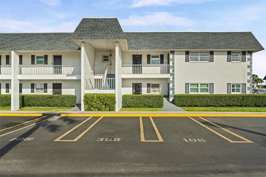4705 5th Street W 305, BRADENTON