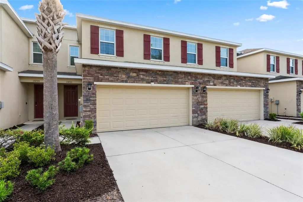 13233 Canopy Creek Drive, TAMPA