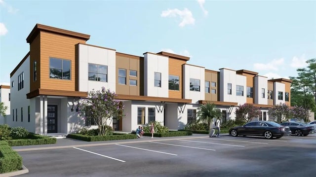 209 Breezeway Drive, DAVENPORT