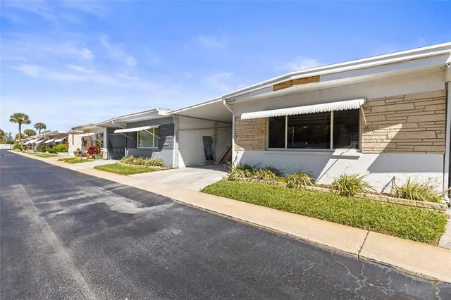250 Nw Rosery Road 314, LARGO