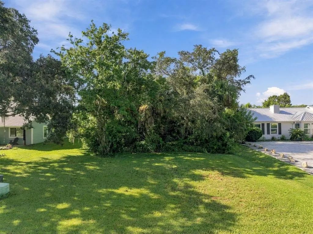 1236 Wayne Avenue, NEW SMYRNA BEACH