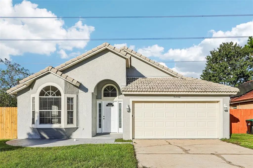 9200 Valencia Palms Drive, ORLANDO