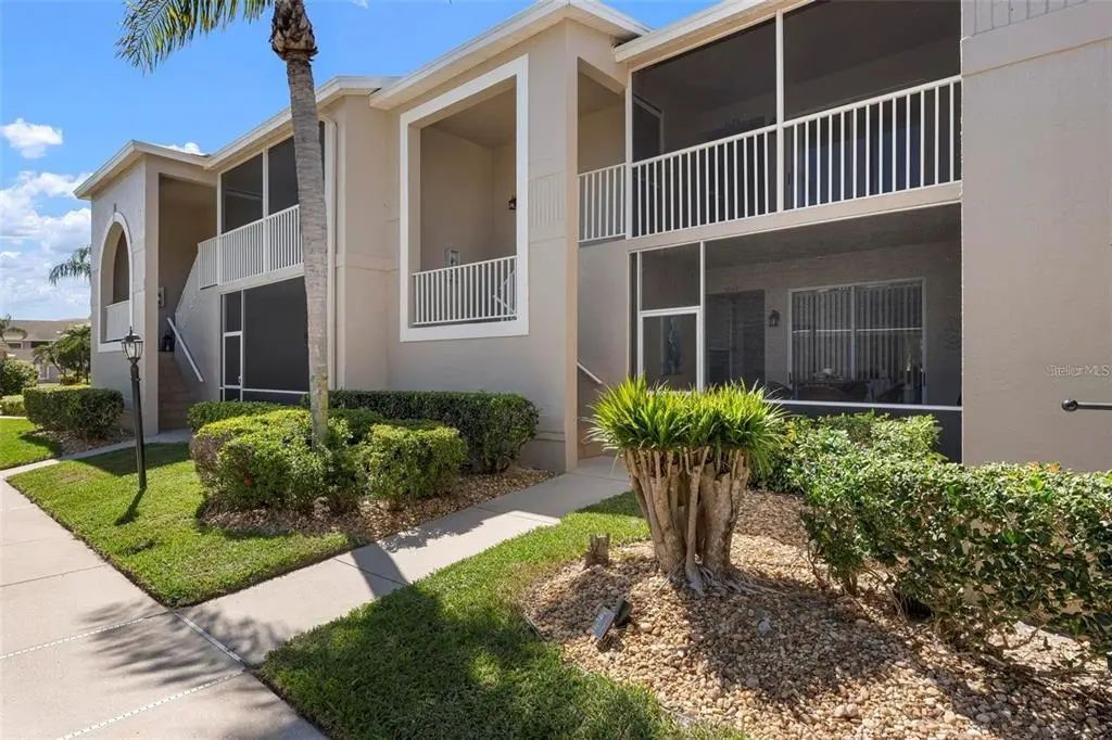 9580 High Gate Drive 1822, SARASOTA