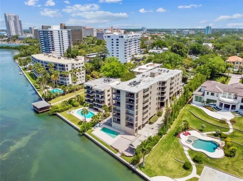 602 Lime Avenue 303, CLEARWATER