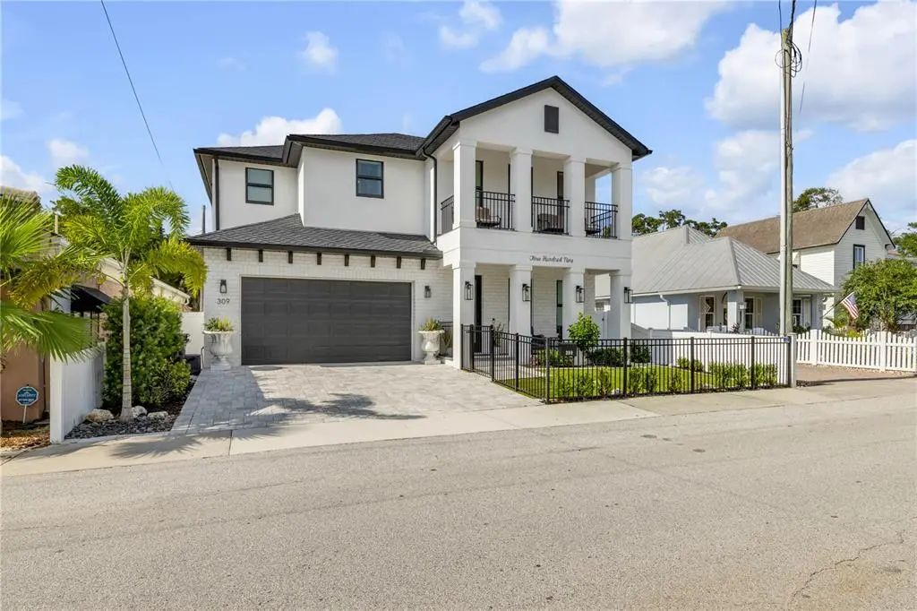 309 Julia Street, NEW SMYRNA BEACH