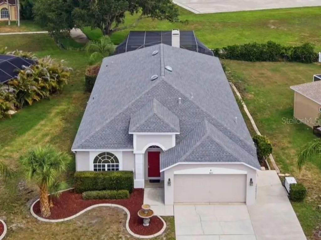 1623 Crossvine Court, TRINITY