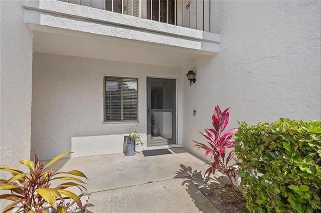 1 Tomoka Oaks Boulevard 135, ORMOND BEACH