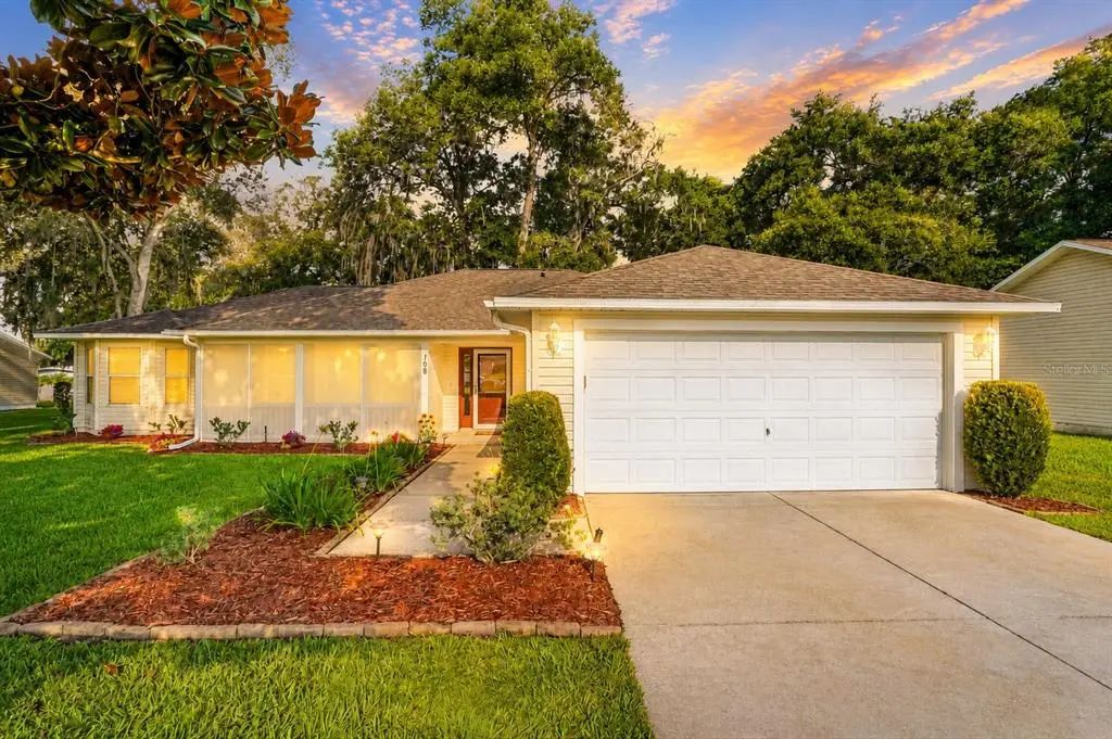 108 Cherry Blossom Ln, LADY LAKE