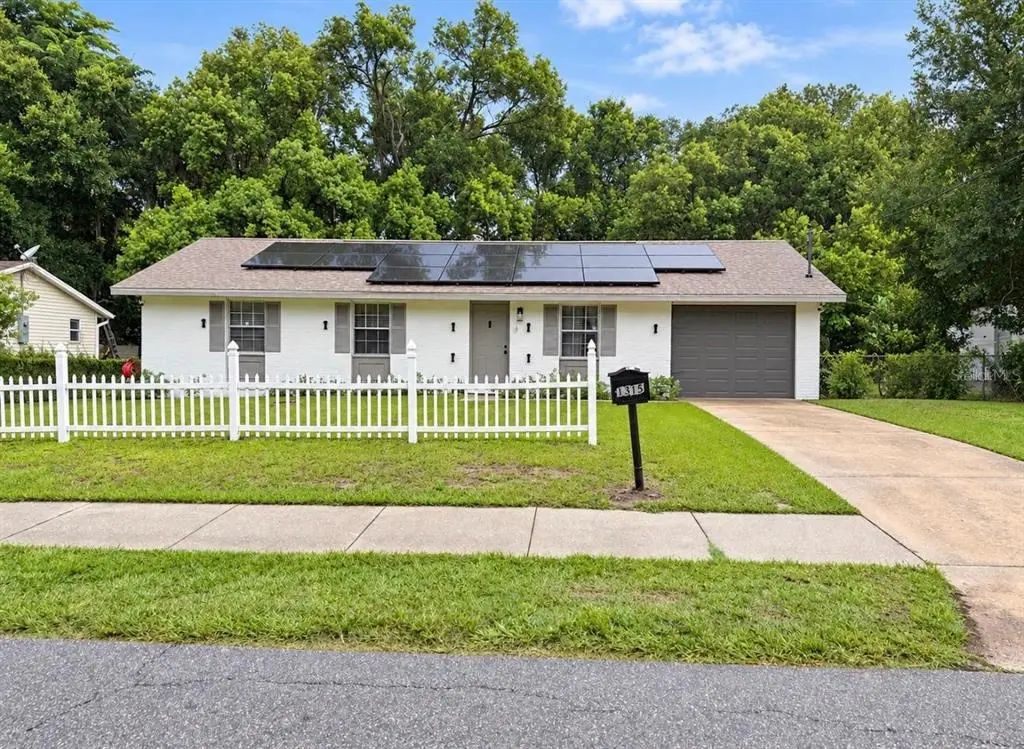 1315 E Voorhis Avenue, DELAND
