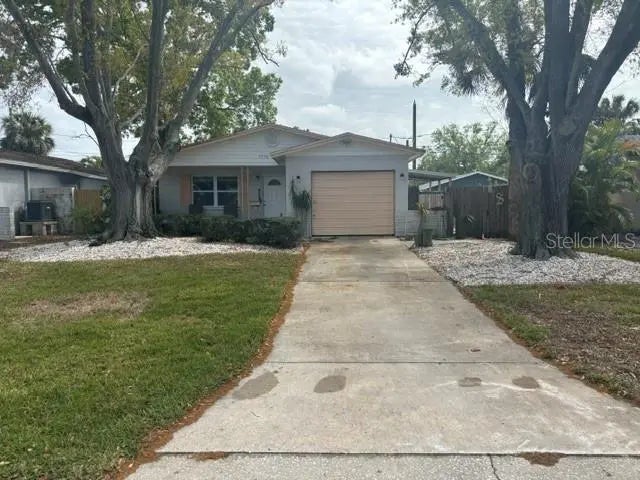 1774 Michigan Avenue Ne, ST PETERSBURG