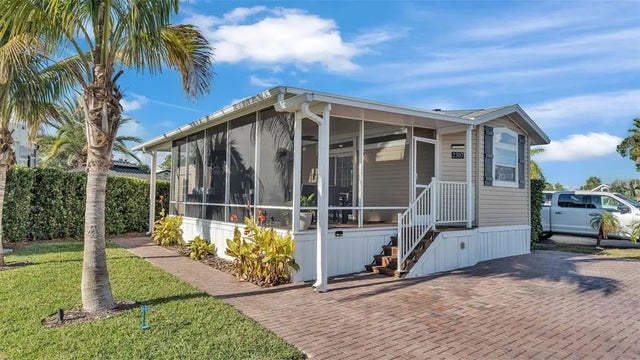 2307 Limewood Avenue, CLERMONT