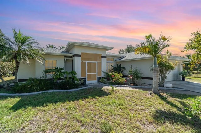 4010 Yucatan Circle, PORT CHARLOTTE