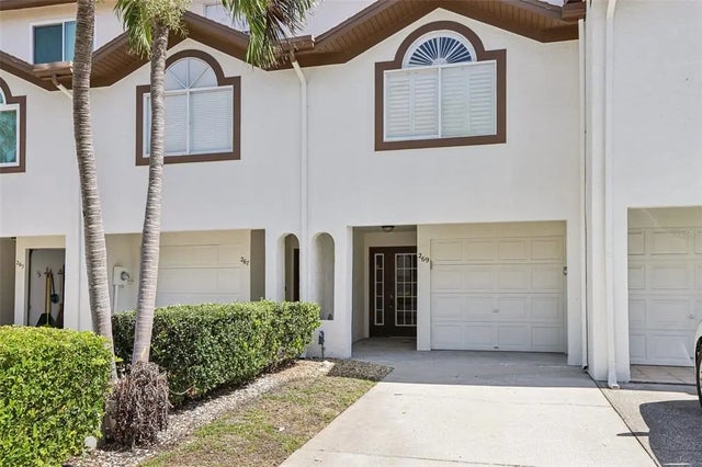 269 Madeira Circle, TIERRA VERDE