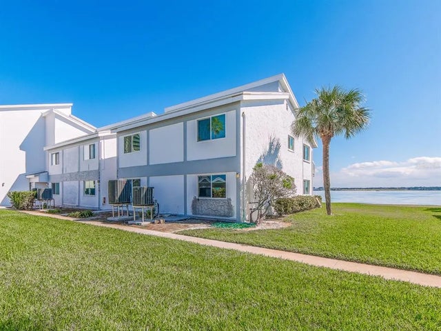 1401 Gulf Boulevard 215, CLEARWATER BEACH