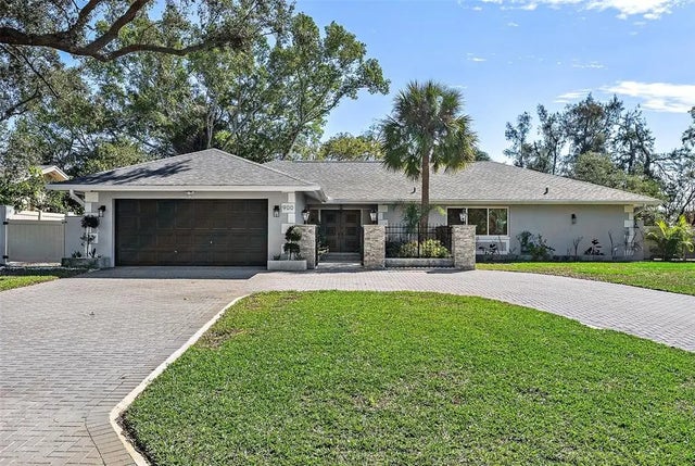 900 31st Avenue Ne, ST PETERSBURG