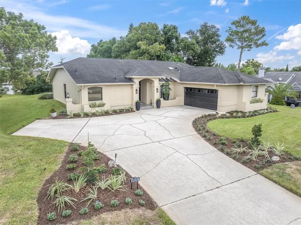 8721 Latham Lane, HUDSON
