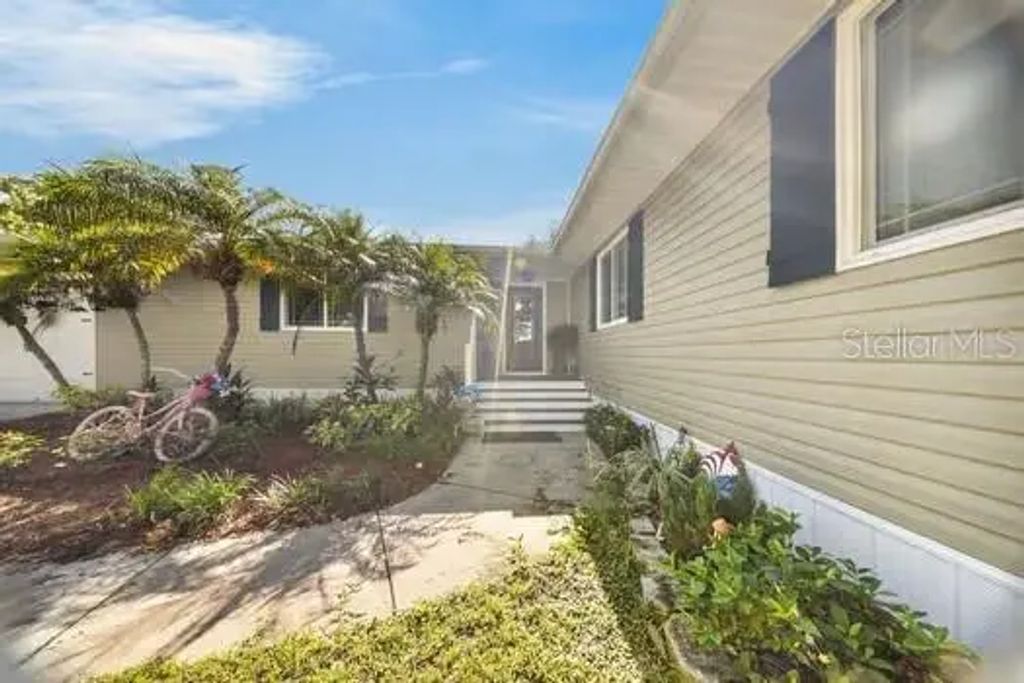 716 Leffingwell Avenue, ELLENTON