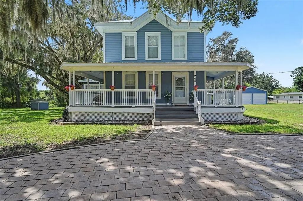 208 S Gaines Street, OAK HILL