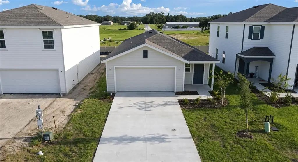 24381 Nw 10th Road, NEWBERRY