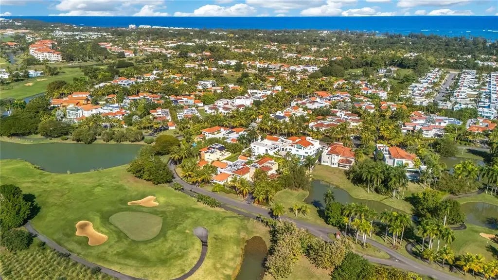 402 Dorado Beach East, DORADO