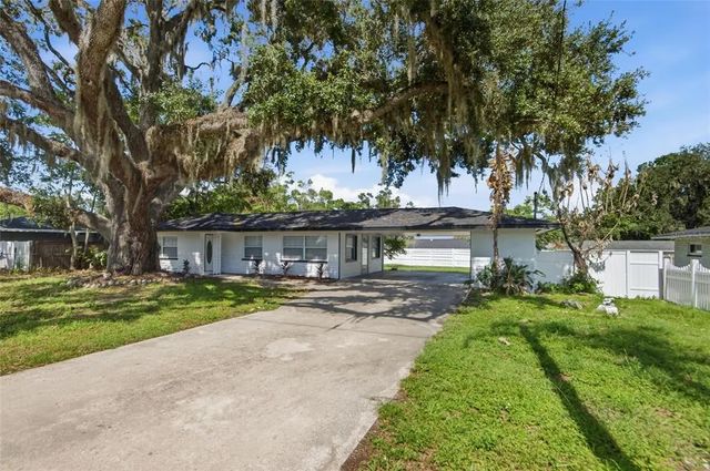 5511 Craig Drive, LAKELAND