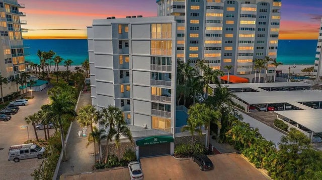 1770 Benjamin Franklin Dr 704, SARASOTA