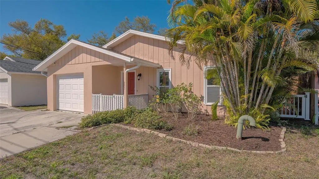 4360 Swift Road, SARASOTA