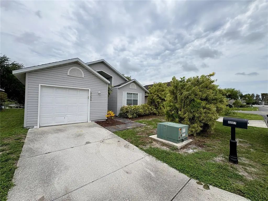 4007 39th Street W, BRADENTON