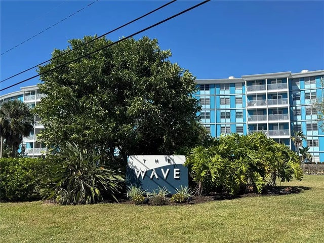 3315 58th Avenue S 201, ST PETERSBURG
