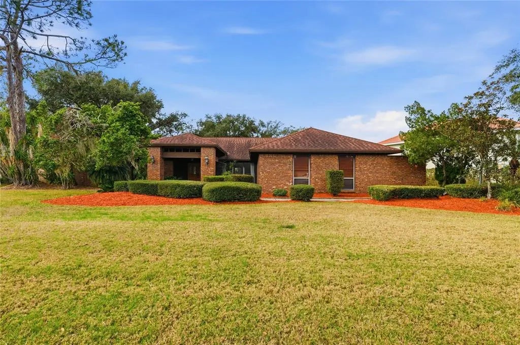 1803 Country Club Court, PLANT CITY