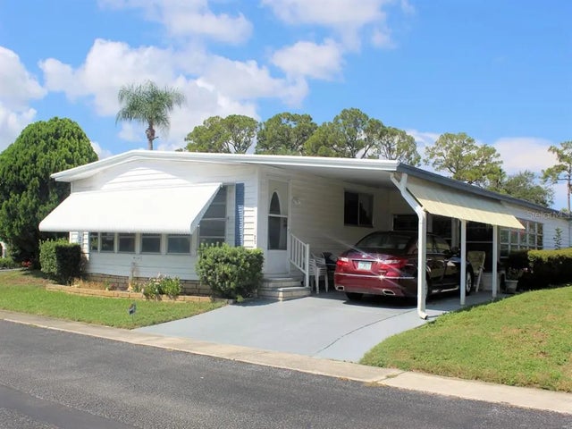 129 Royal Palm Circle, LARGO