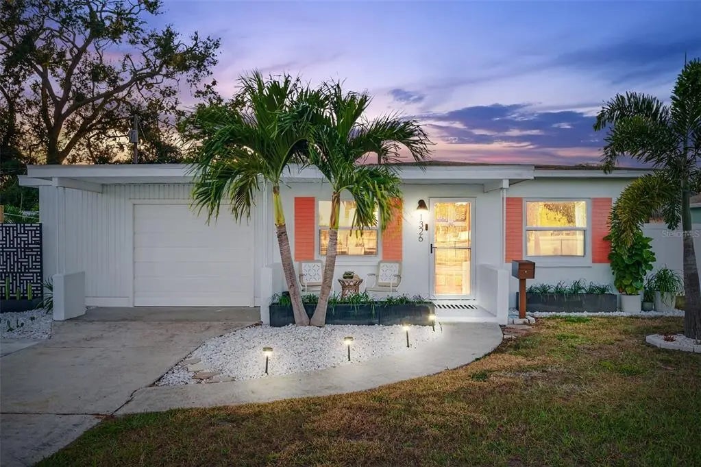 1326 74th Street N, ST PETERSBURG