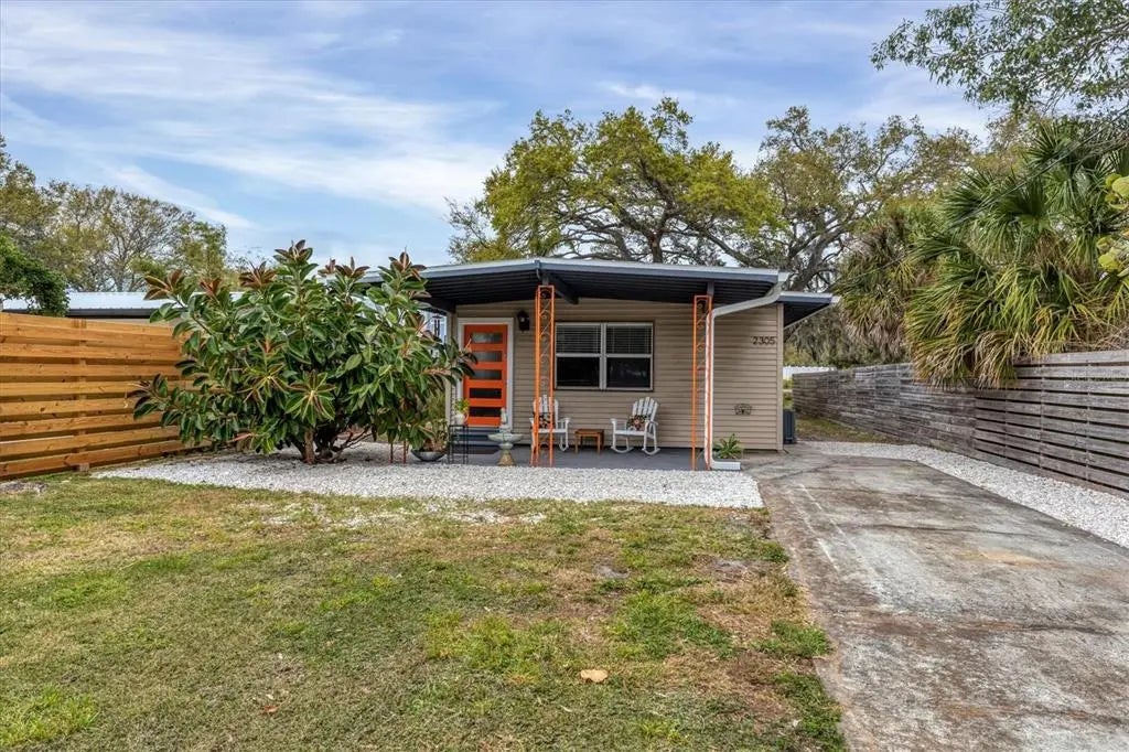 2305 Novus Street, SARASOTA