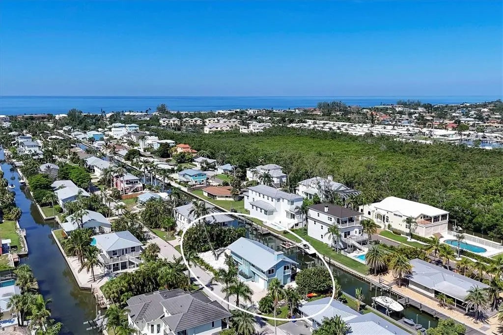 825 Tarawitt Drive, LONGBOAT KEY