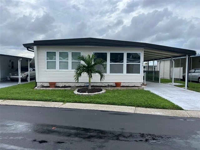 13225 101st Street 399, LARGO