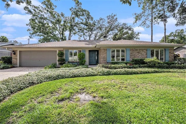 10415 Butia Place, TAMPA