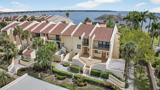 7550 Sunshine Skyway Lane S P12, ST PETERSBURG