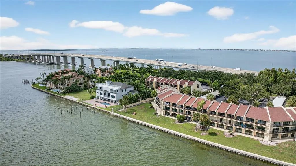 7550 Sunshine Skyway Lane S P12, ST PETERSBURG