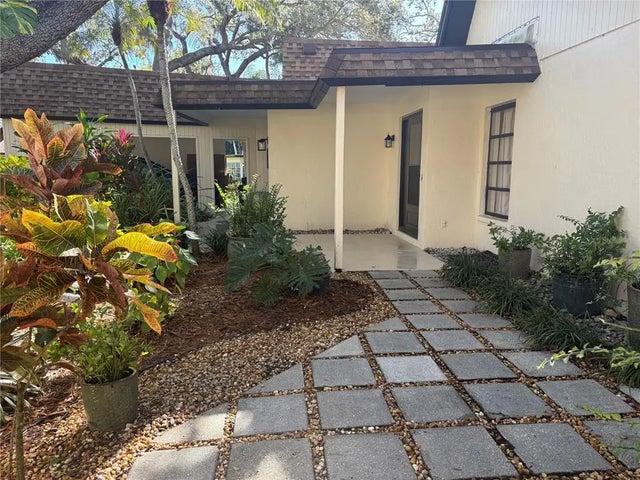 2237 Circlewood Drive 18, SARASOTA