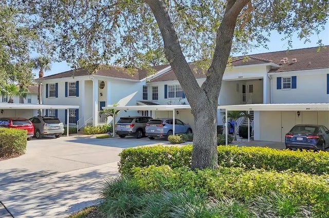 809 Montrose Drive 203, VENICE