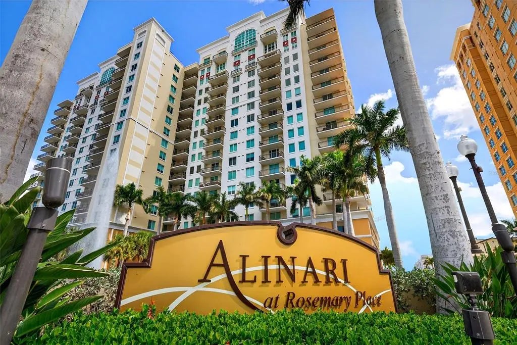 800 N Tamiami Trail 1217, SARASOTA