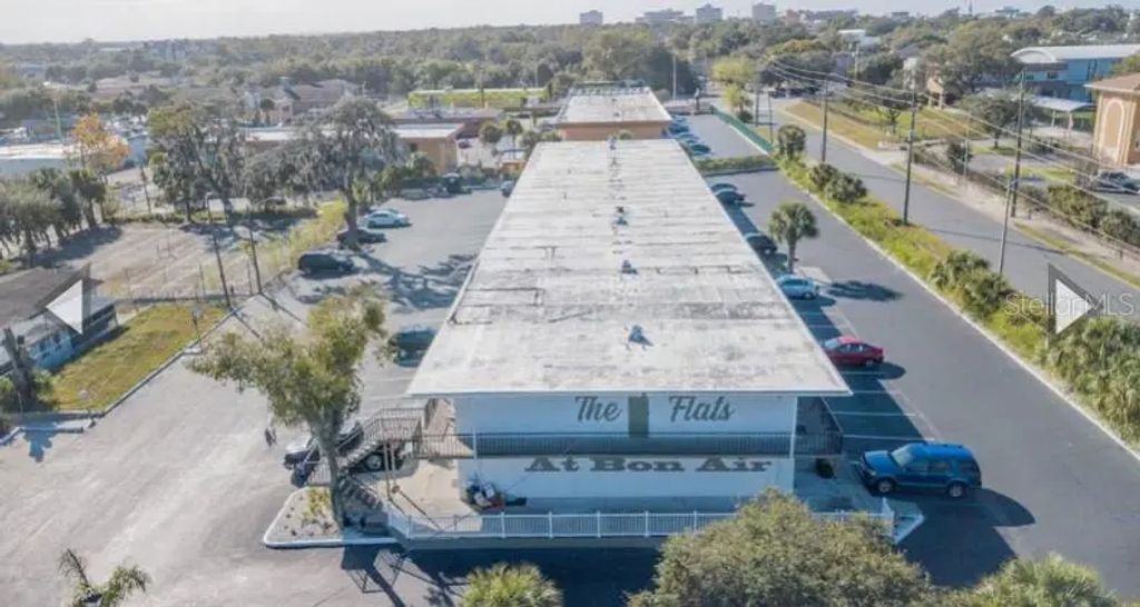 515 Bon Air Street 243, LAKELAND