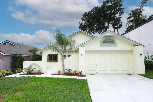 648 Fallsmead Circle, LONGWOOD