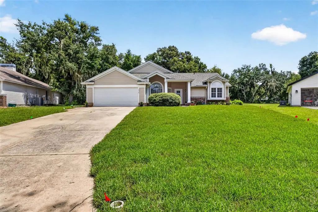 3318 Silverpond Drive, PLANT CITY