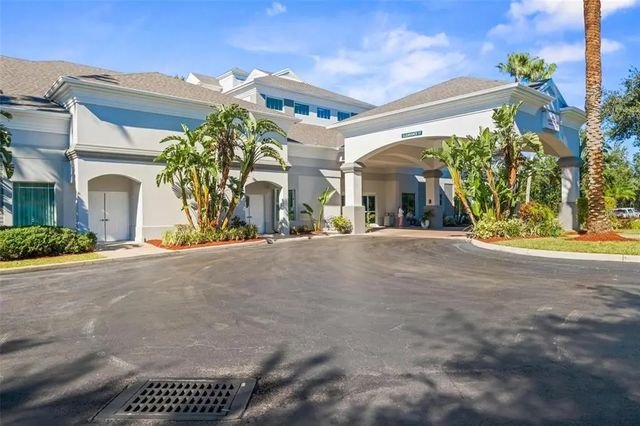 8303 Palm Parkway 520, ORLANDO